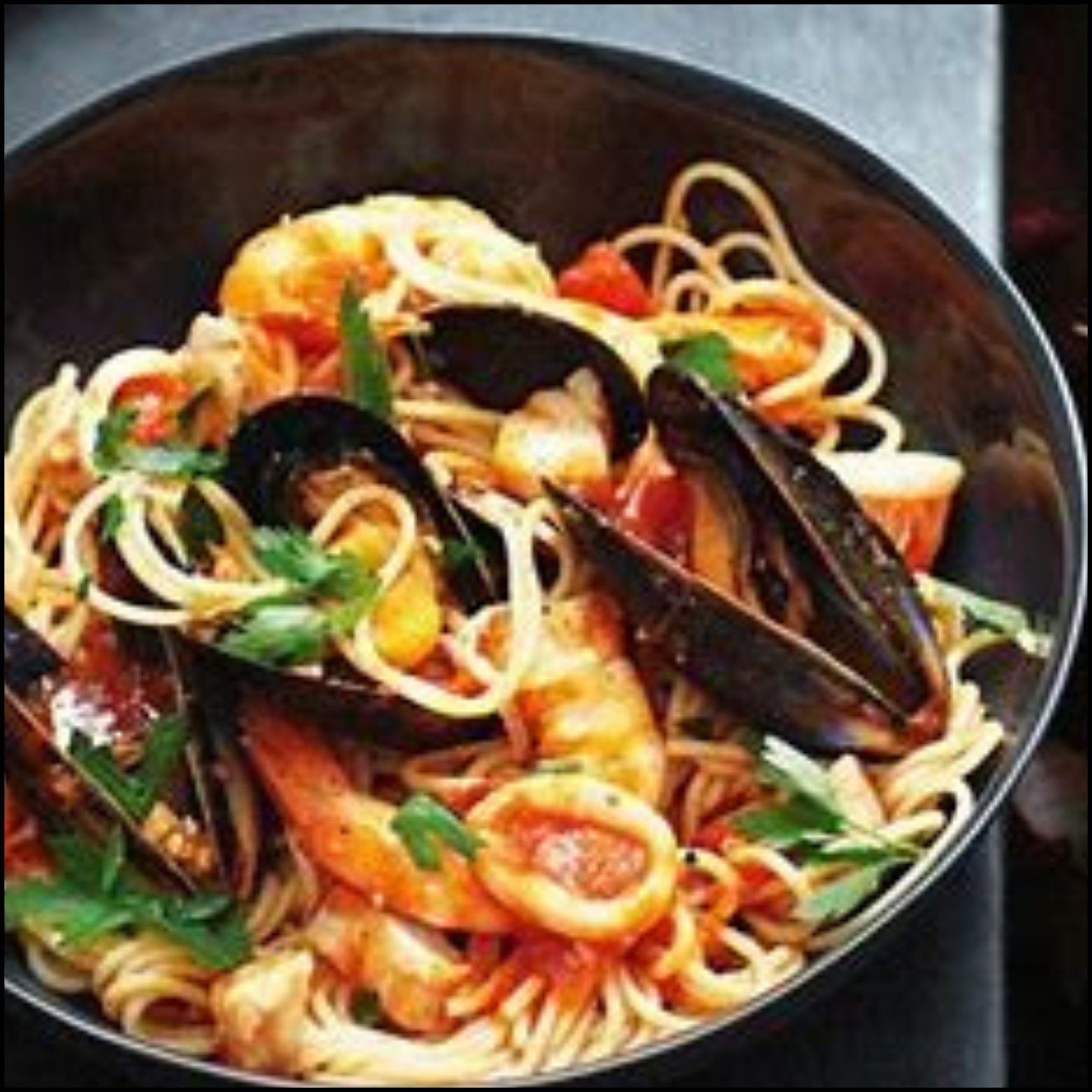 SPAGHETTI SEAFOOD MARINARA